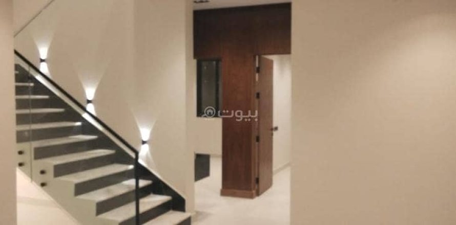 6 bedrooms Apartment in Riyadh, Saudi Arabia No. 59915