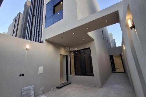 5 bedrooms Apartment in Riyadh, Saudi Arabia No. 59917 3
