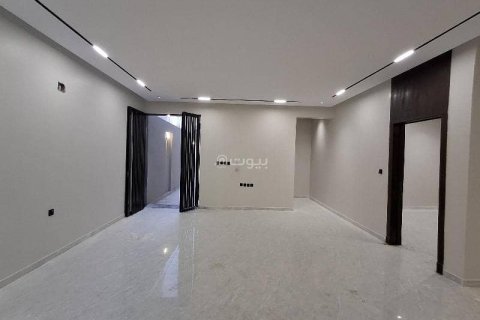 5 bedrooms Apartment in Riyadh, Saudi Arabia No. 59917 7
