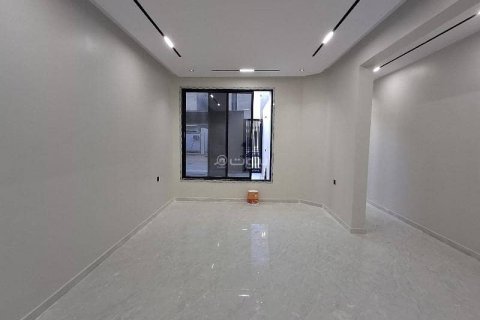 5 bedrooms Apartment in Riyadh, Saudi Arabia No. 59917 5