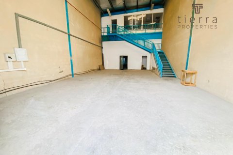 495.6m² Warehouse in Al Quoz, UAE No. 38874