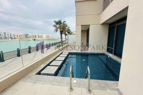 5 bedrooms Villa in Doha, Qatar No. 57315