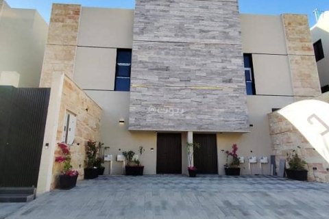 3 bedrooms Apartment in Riyadh, Saudi Arabia No. 61584