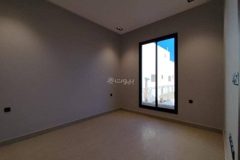 Villa de 3 chambres à Riyadh, Saudi Arabia No. 61581 9