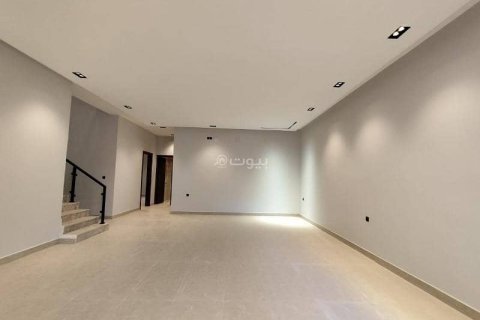 Villa de 3 chambres à Riyadh, Saudi Arabia No. 61581 5