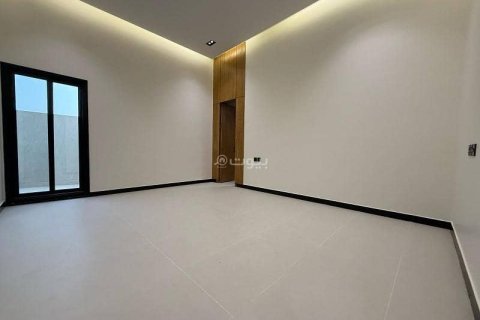 3 bedrooms Apartment in Riyadh, Saudi Arabia No. 61587 12