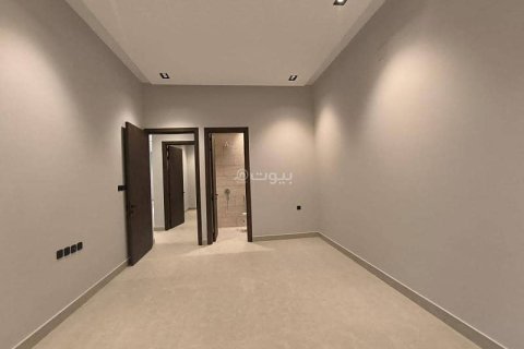 4 bedrooms Apartment in Riyadh, Saudi Arabia No. 61582