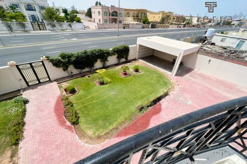 Вилла с 5 спальнями в Al Barsha 2, ОАЭ №6049 10