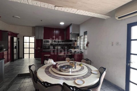 Villa Gemela de 8 dormitorios en Muscat, Oman No. 53294 4