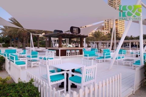 Апартаменты в отеле с 2 спальнями в Al Hamra Village, ОАЭ №24584 8