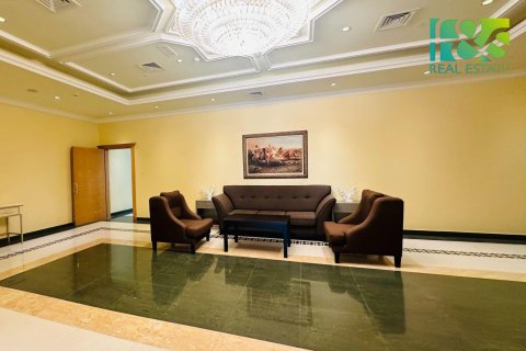 Апартаменты в отеле с 2 спальнями в Al Hamra Village, ОАЭ №24584 11