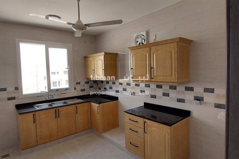 Villa de 951.38m² en Muscat, Oman No. 53879 5