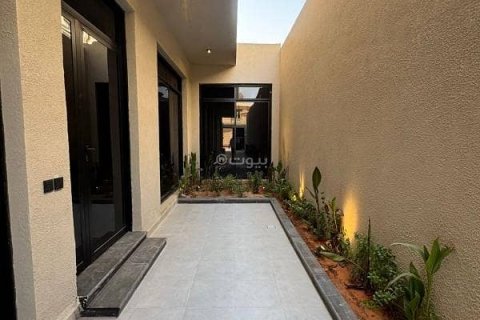 Apartment de 3 dormitorios en Riyadh, Saudi Arabia No. 99472 3