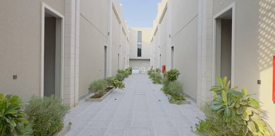 Villa de 3 dormitorios en Riyadh, Saudi Arabia No. 99470