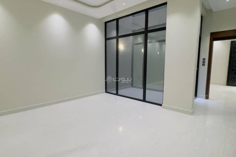 Villa de 3 dormitorios en Riyadh, Saudi Arabia No. 99470 5