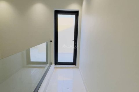 Villa de 3 dormitorios en Riyadh, Saudi Arabia No. 99470 6