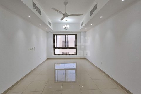 Apartment de 2 dormitorios en As Sib, Oman No. 53613 3