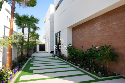 Villa de 5 chambres à Flora, UAE No. 28929 29