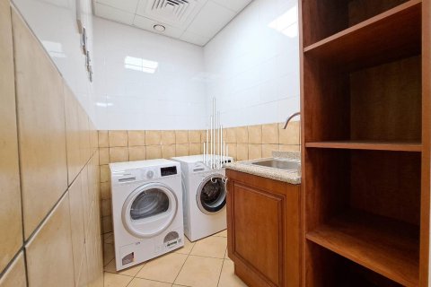 Appartement de 4 chambres à Tourist Club Area, UAE No. 44966 22