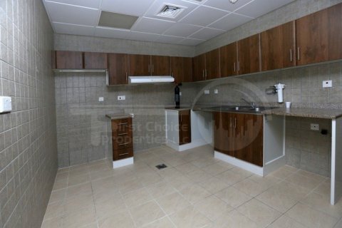 Appartement de 3 chambres à Electra Street, UAE No. 13403 4