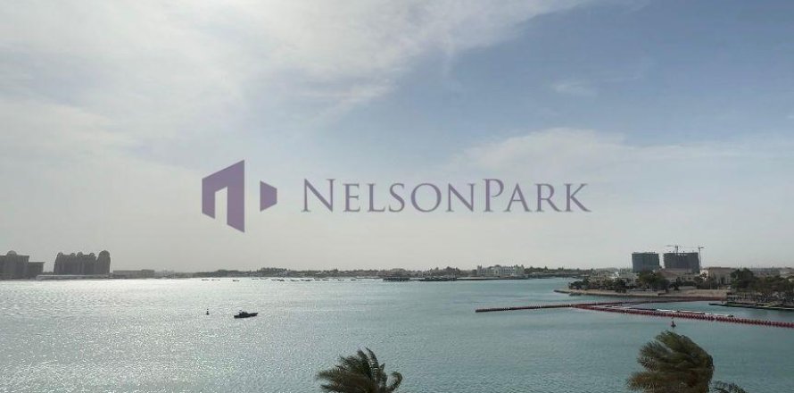 4 bedrooms Duplex in Doha, Qatar No. 56978