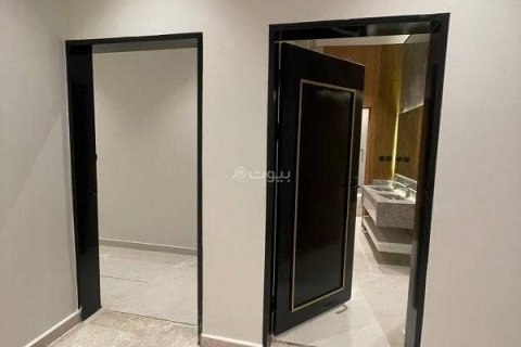 6 bedrooms Apartment in Riyadh, Saudi Arabia No. 61750 20