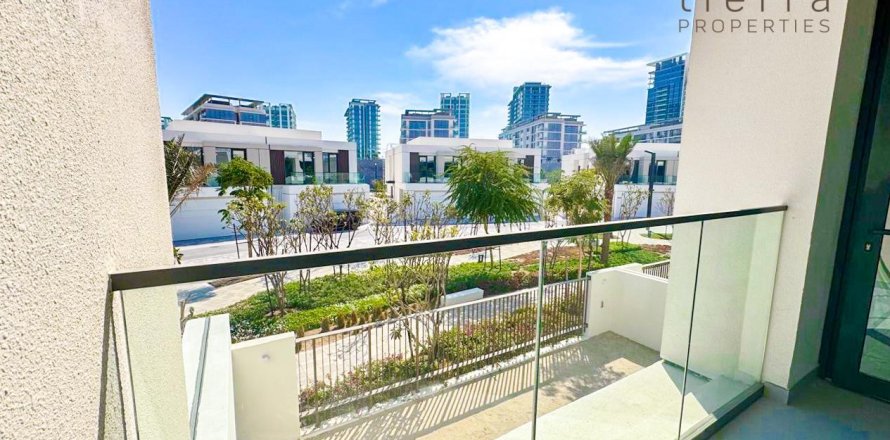4 bedrooms Townhouse in District One, UAE No. 49828