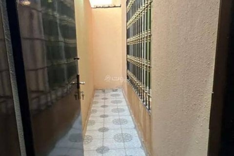 6 bedrooms Villa in Riyadh, Saudi Arabia No. 98688 3