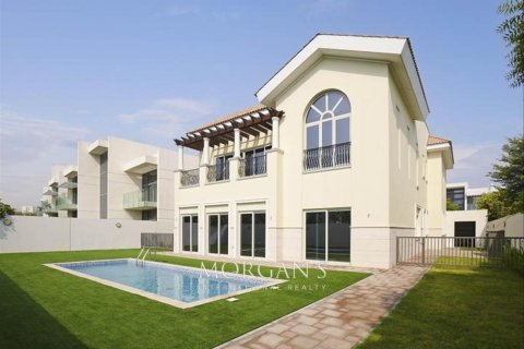 5 bedrooms Villa in District One, UAE No. 38148