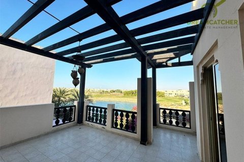 Вилла с 4 спальнями в Al Hamra Village, ОАЭ №20247 4