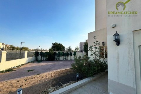 Вилла с 4 спальнями в Al Hamra Village, ОАЭ №20247 6