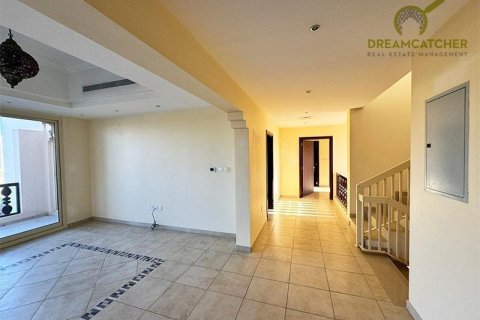 Вилла с 4 спальнями в Al Hamra Village, ОАЭ №20247 11