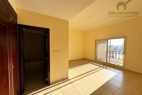 Вилла с 4 спальнями в Al Hamra Village, ОАЭ №20247 16
