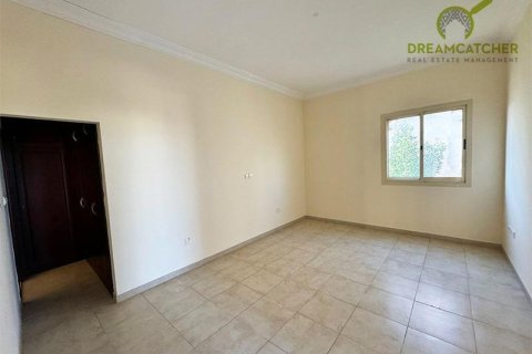 Вилла с 4 спальнями в Al Hamra Village, ОАЭ №20247 9
