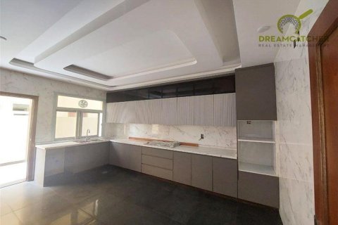 Вилла с 4 спальнями в Al Yasmeen, ОАЭ №20248 4