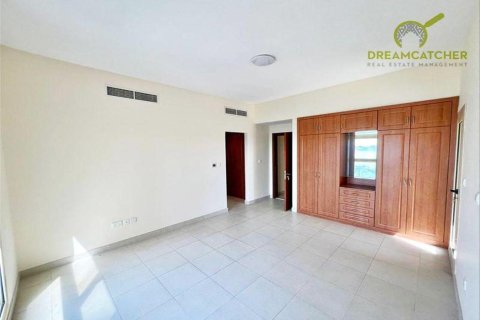 Apartment de 3 dormitorios en Al Hamra Village, UAE No. 20246 18