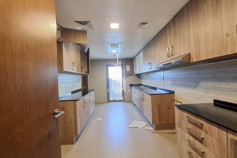 3 bedrooms Apartment in Al Reem Island, UAE No. 37558 9