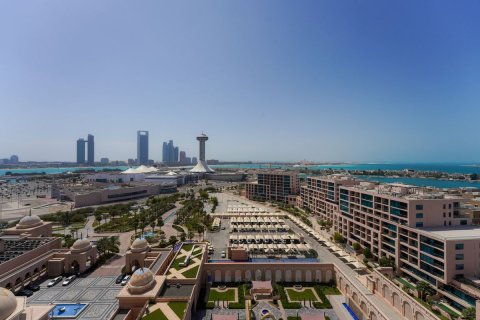 Appartement de 2 chambres à The Marina, UAE No. 15043