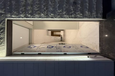 Villa de 4 dormitorios en Riyadh, Saudi Arabia No. 61591 20