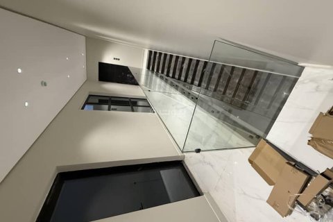 Villa de 4 dormitorios en Riyadh, Saudi Arabia No. 61591 11