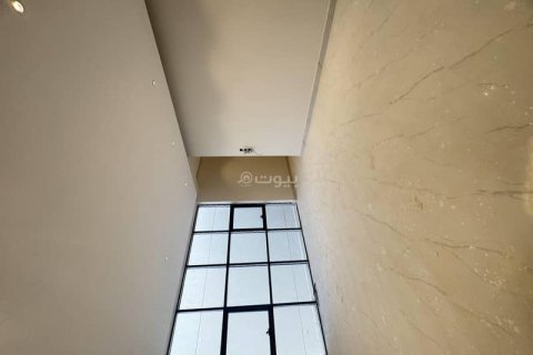 Villa de 5 dormitorios en Riyadh, Saudi Arabia No. 61594 19